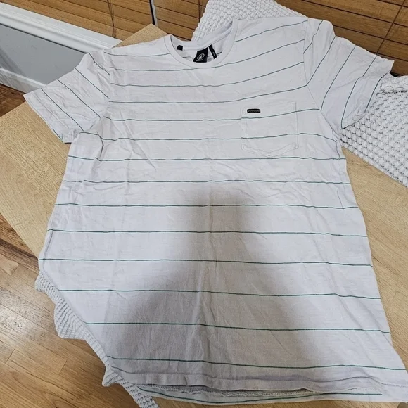 Volcom tee - Picture 1 of 3